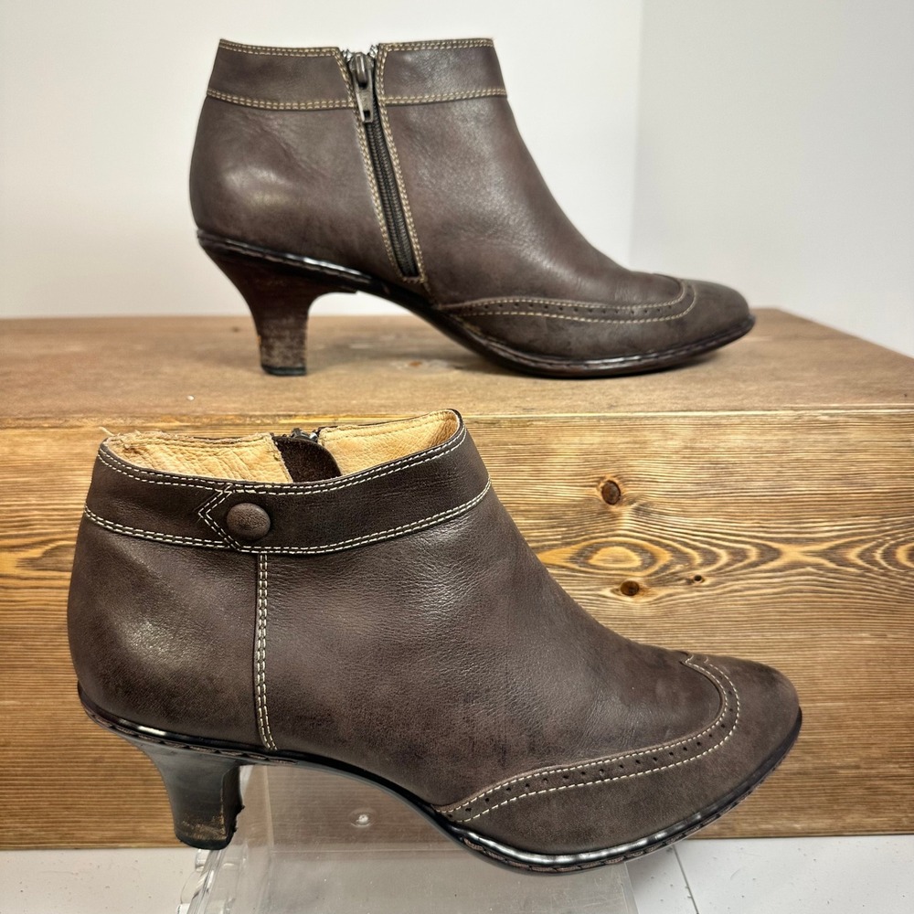 Sofft Womens Leather Kitten Heel Ankle Booties 6M Western Victorian Granny Boots